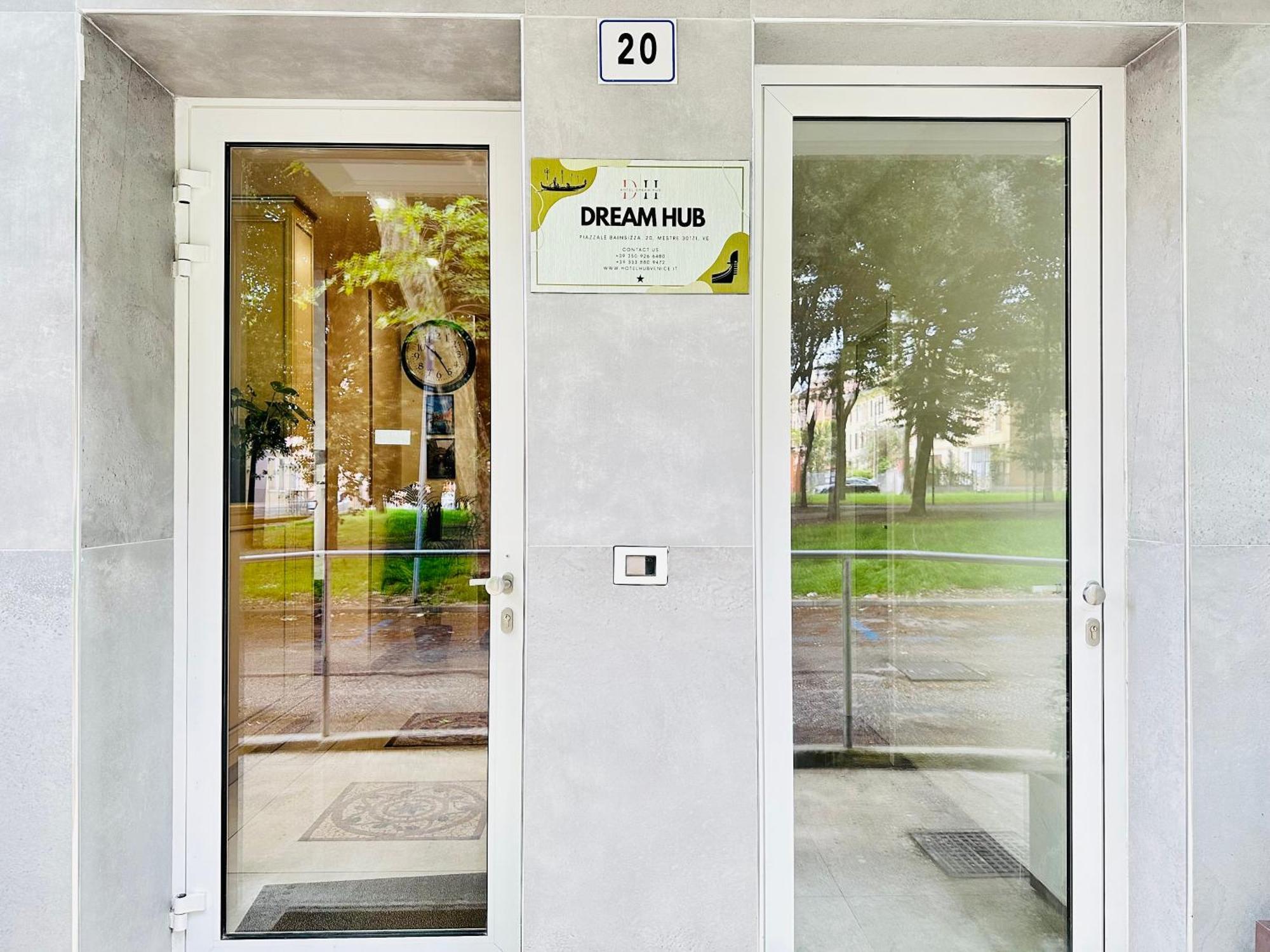 Venice Hub Mestre Exterior foto